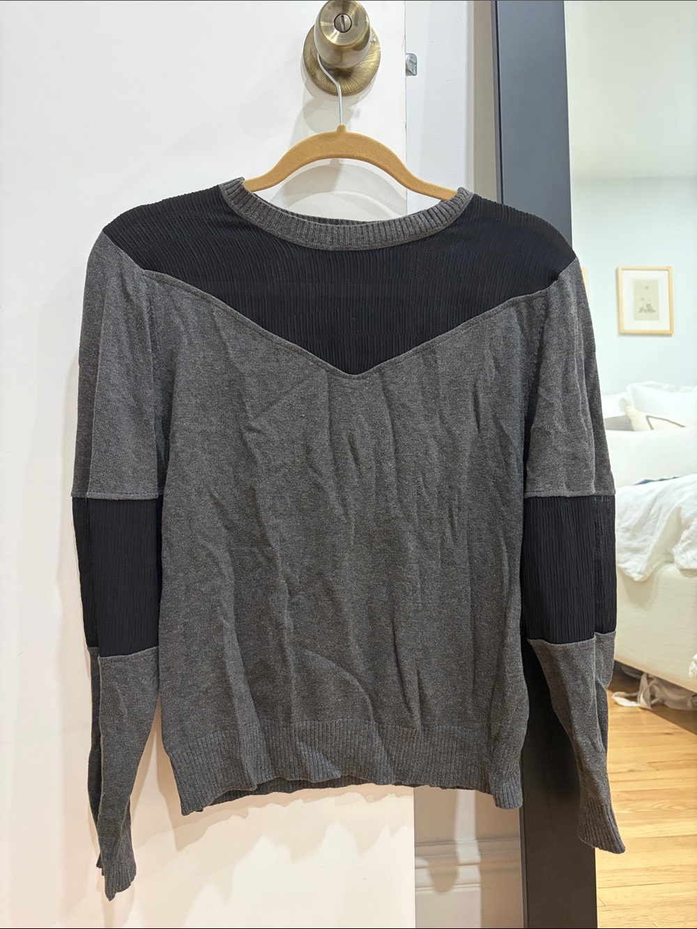 Current Air Two-Tone Gray and Black Crewneck Sweater